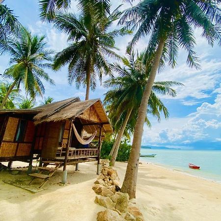Castaway Beach Bungalows Szrithanu Kültér fotó