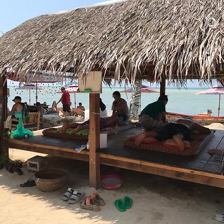 Castaway Beach Bungalows Szrithanu Kültér fotó