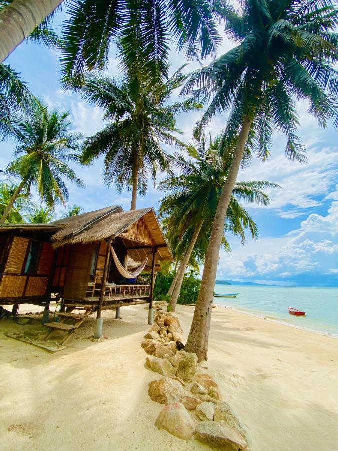 Castaway Beach Bungalows Szrithanu Kültér fotó