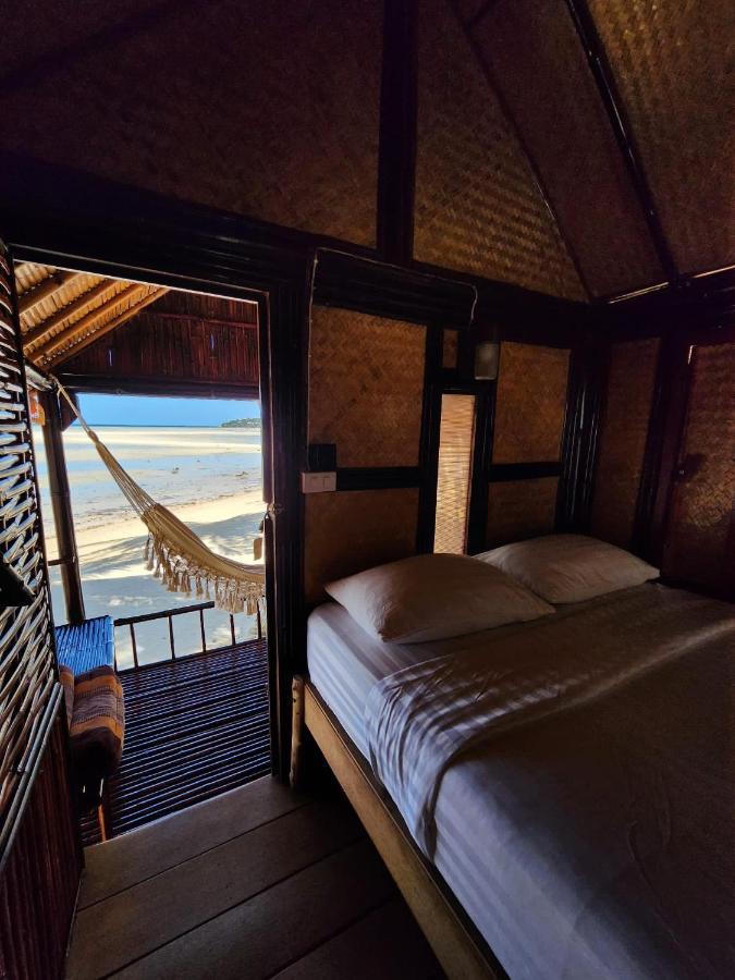 Castaway Beach Bungalows Szrithanu Kültér fotó
