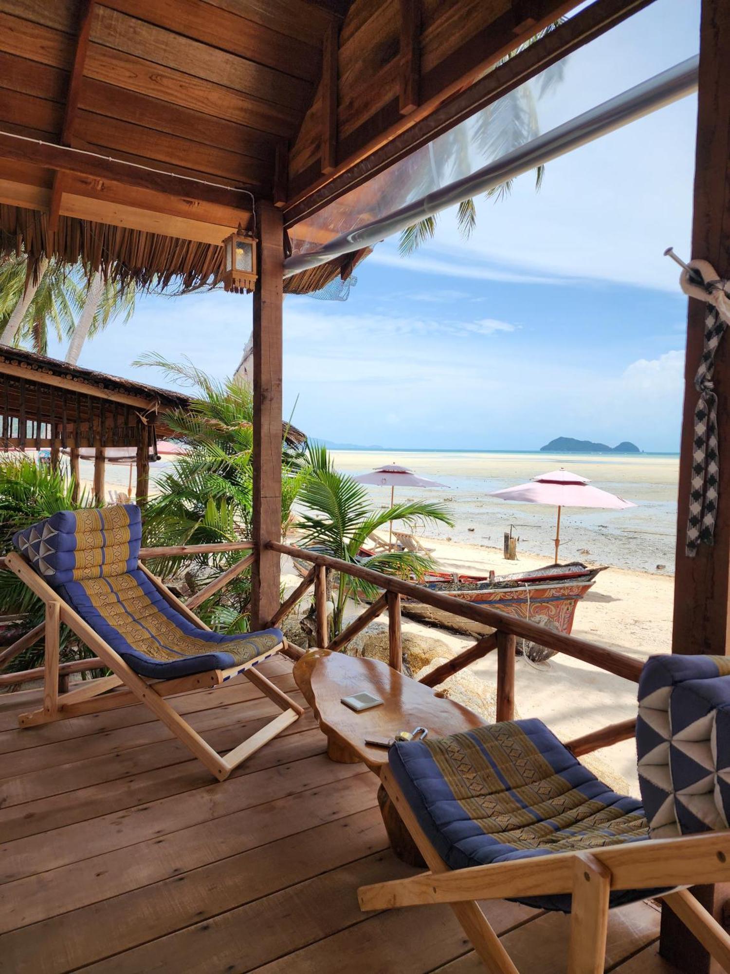 Castaway Beach Bungalows Szrithanu Kültér fotó
