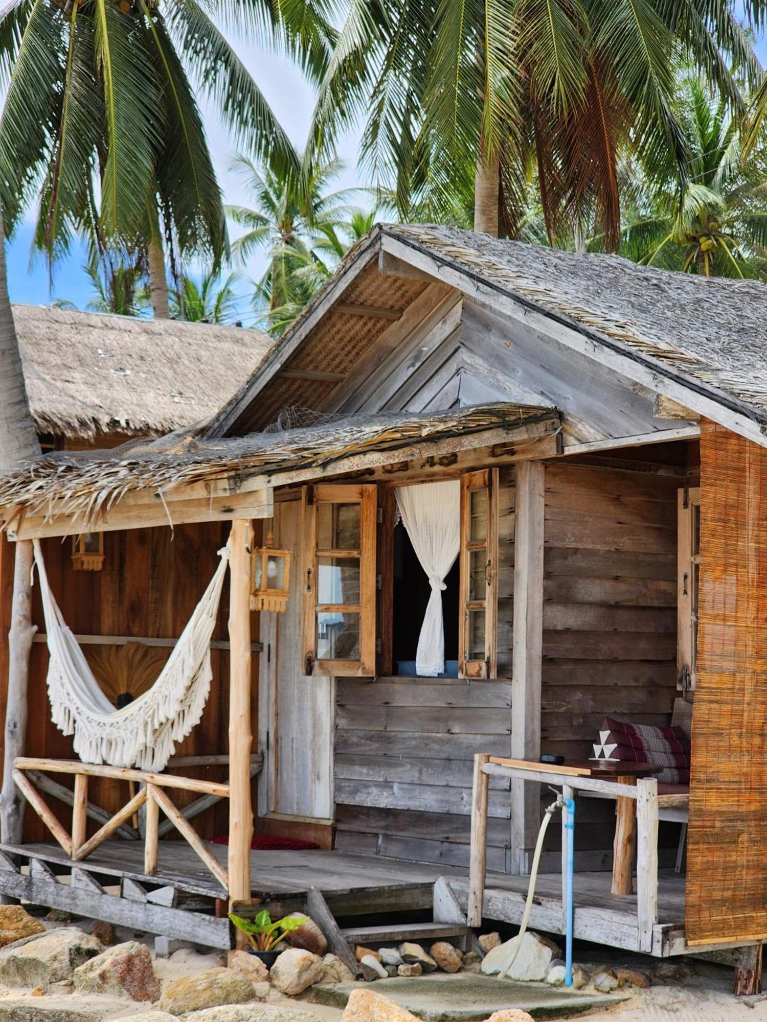 Castaway Beach Bungalows Szrithanu Kültér fotó