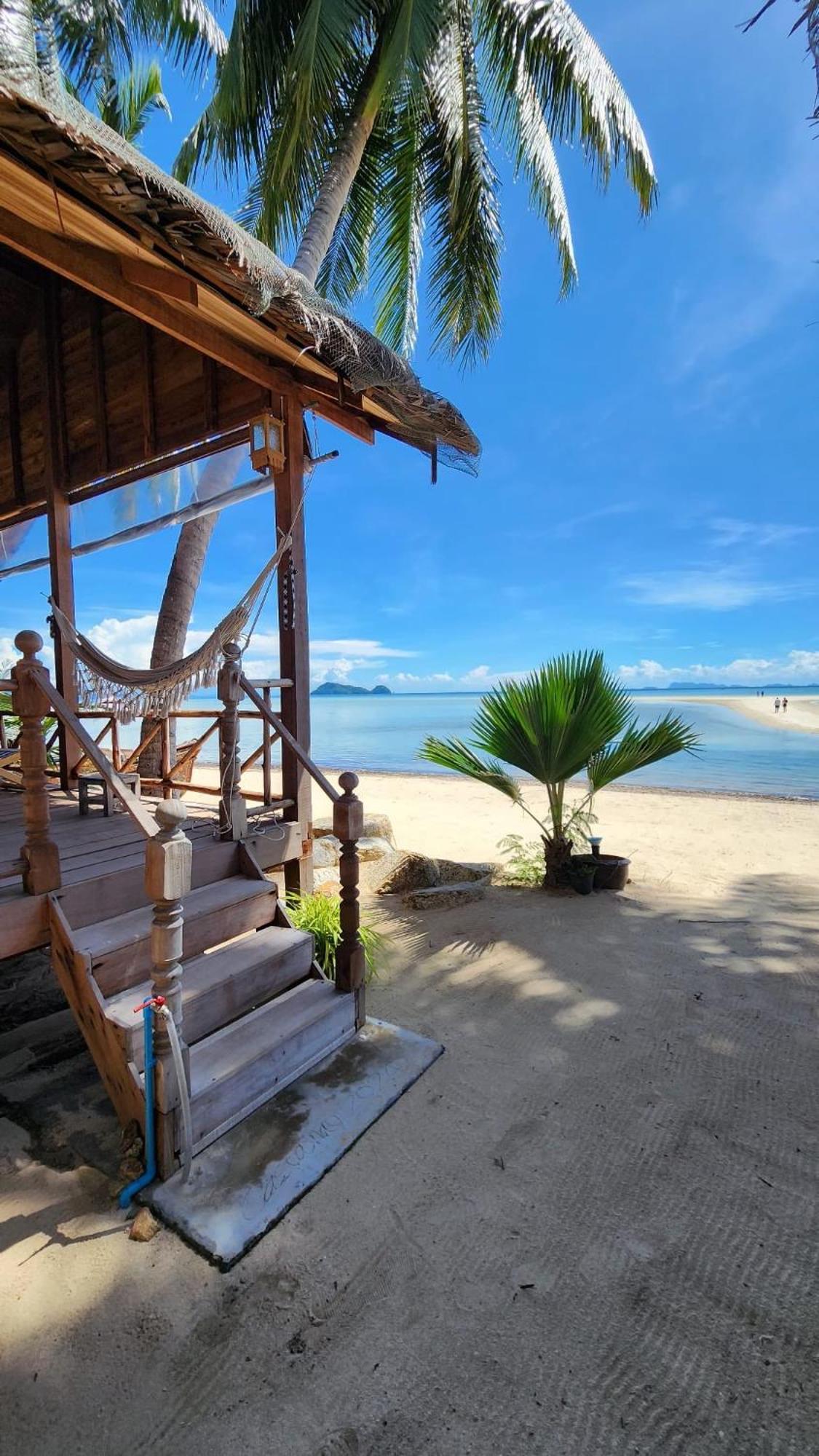 Castaway Beach Bungalows Szrithanu Kültér fotó