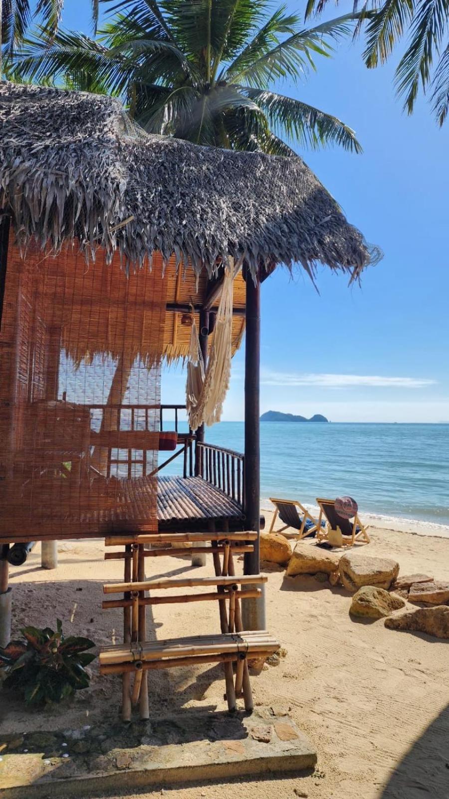 Castaway Beach Bungalows Szrithanu Kültér fotó